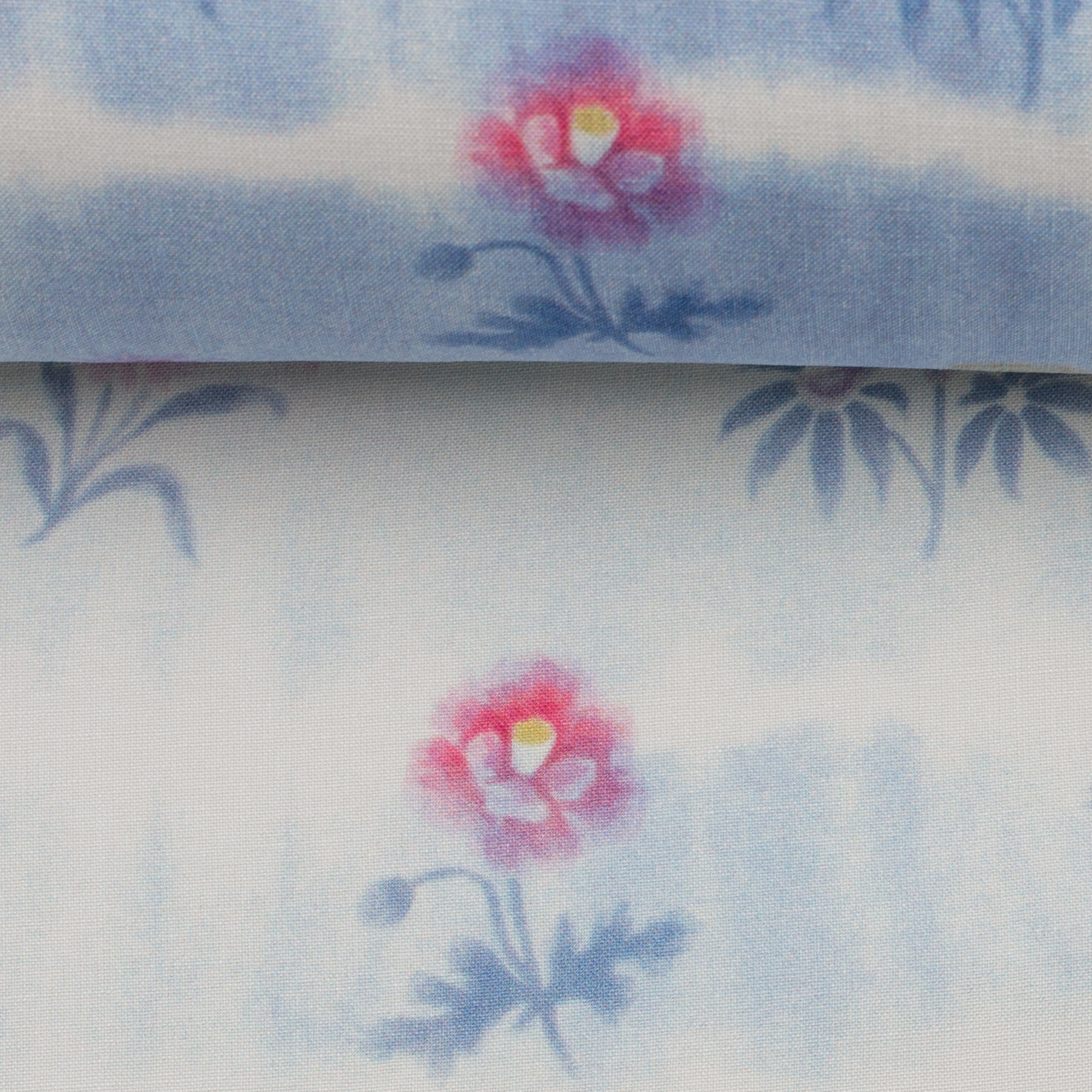 Viskose Gewebe - "Mila" Blumen hellblau